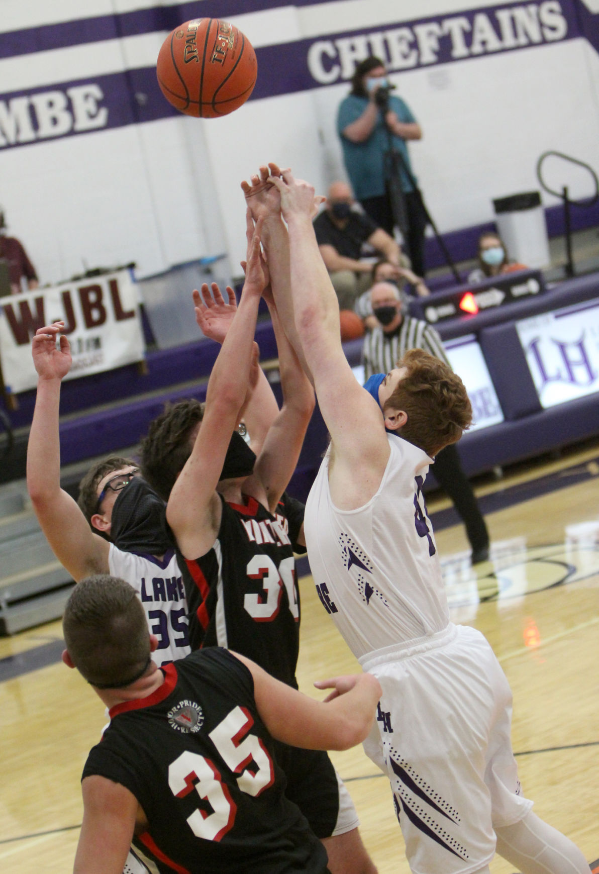 Winter at Lake Holcombe boys basketball 1-5-21